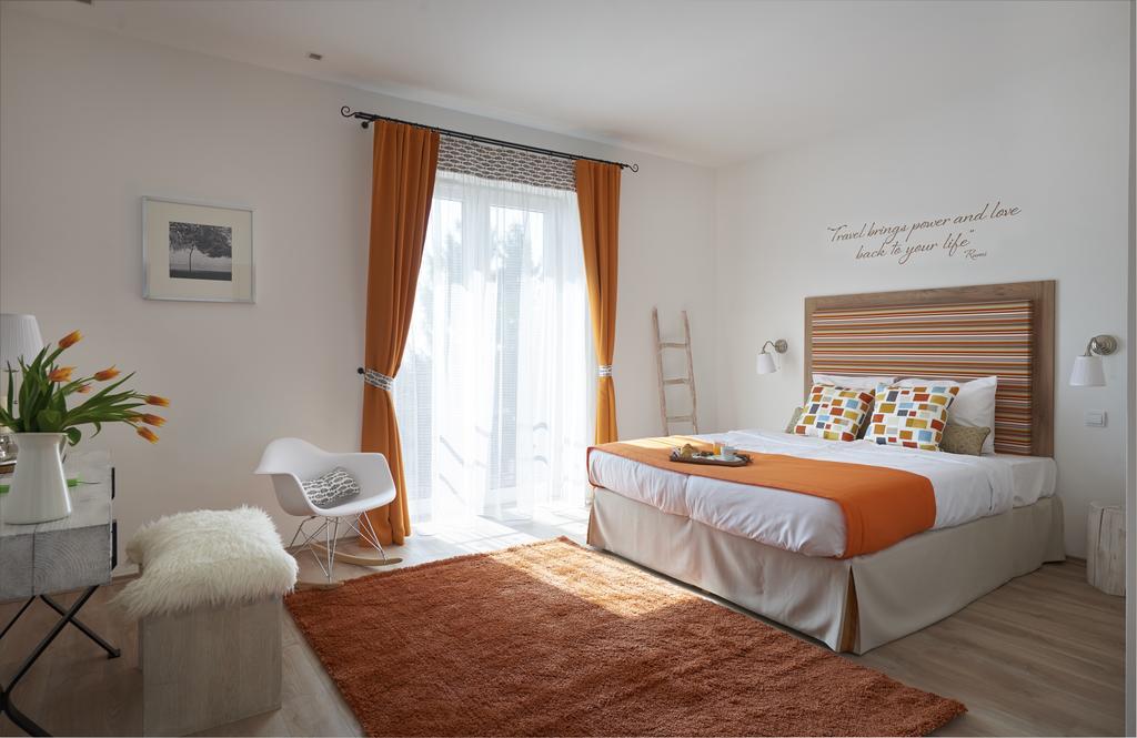 Villa Millennium Balatonalmádi Стая снимка